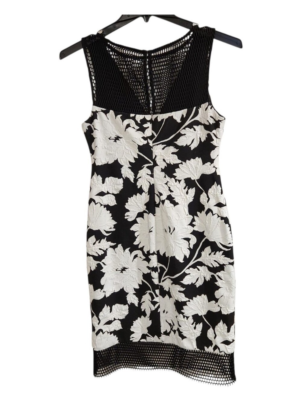 Julia Jordan Sheath Dress 6 Black White Floral Applique Mesh Wedding Guest - Picture 2 of 11